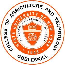 纽约州立大学科布尔斯基尔分校 Logo
