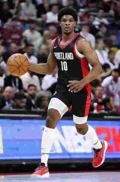 NBA勒布朗回应特朗普国歌批评：费城逆转后称“新闻太少”