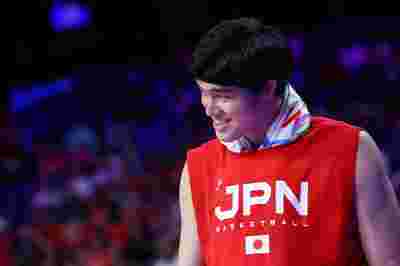 凯尔特人107比103险胜尼克斯，塔图姆砍下36分9篮板
