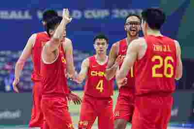 NBA火箭114比110险胜马刺：阿门封盖文班亚马，申京末节独取14分