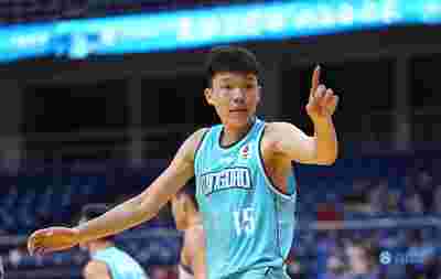 NBA凯尔特人107比103险胜尼克斯:塔图姆末节关键发挥拿下主场首胜
