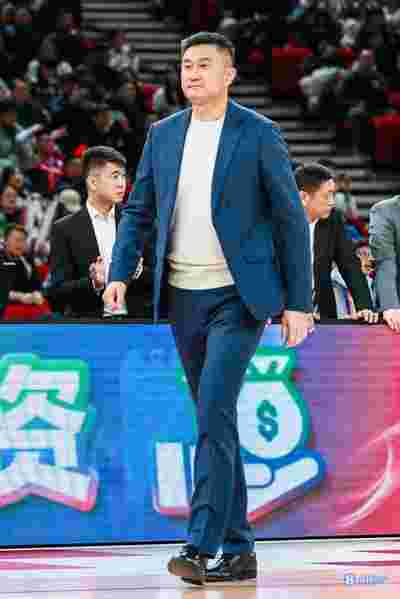 NBA凯尔特人107比103险胜尼克斯:塔图姆末节连中关键球拿下赛季首胜