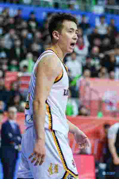 CBA北控93比82击败江苏，沈梓捷生涯篮板突破3000